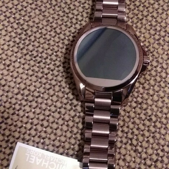 Michael Kors Smart Watch (Bradshaw) - Picture 2 of 3